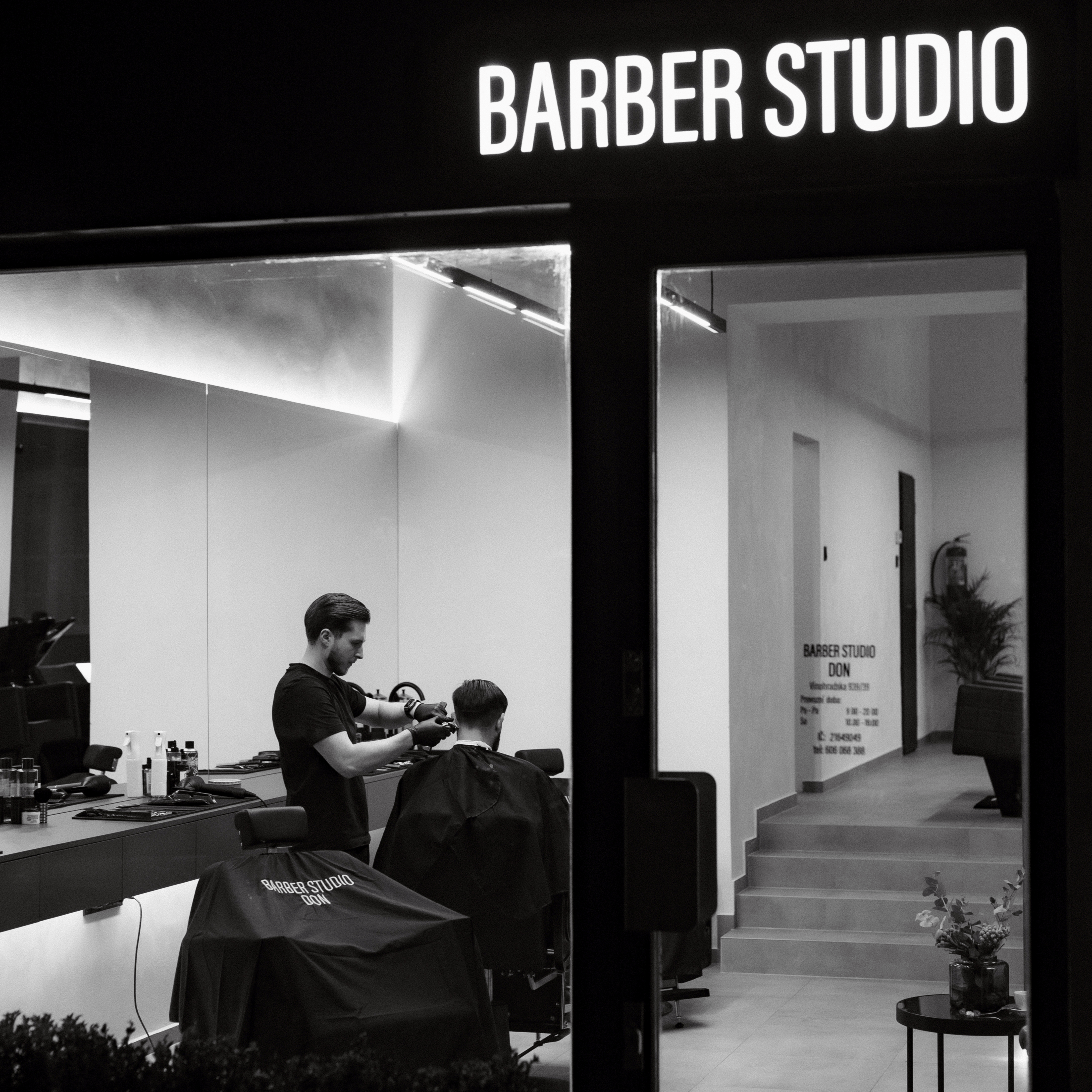 Інтер'єр Barber Studio Don